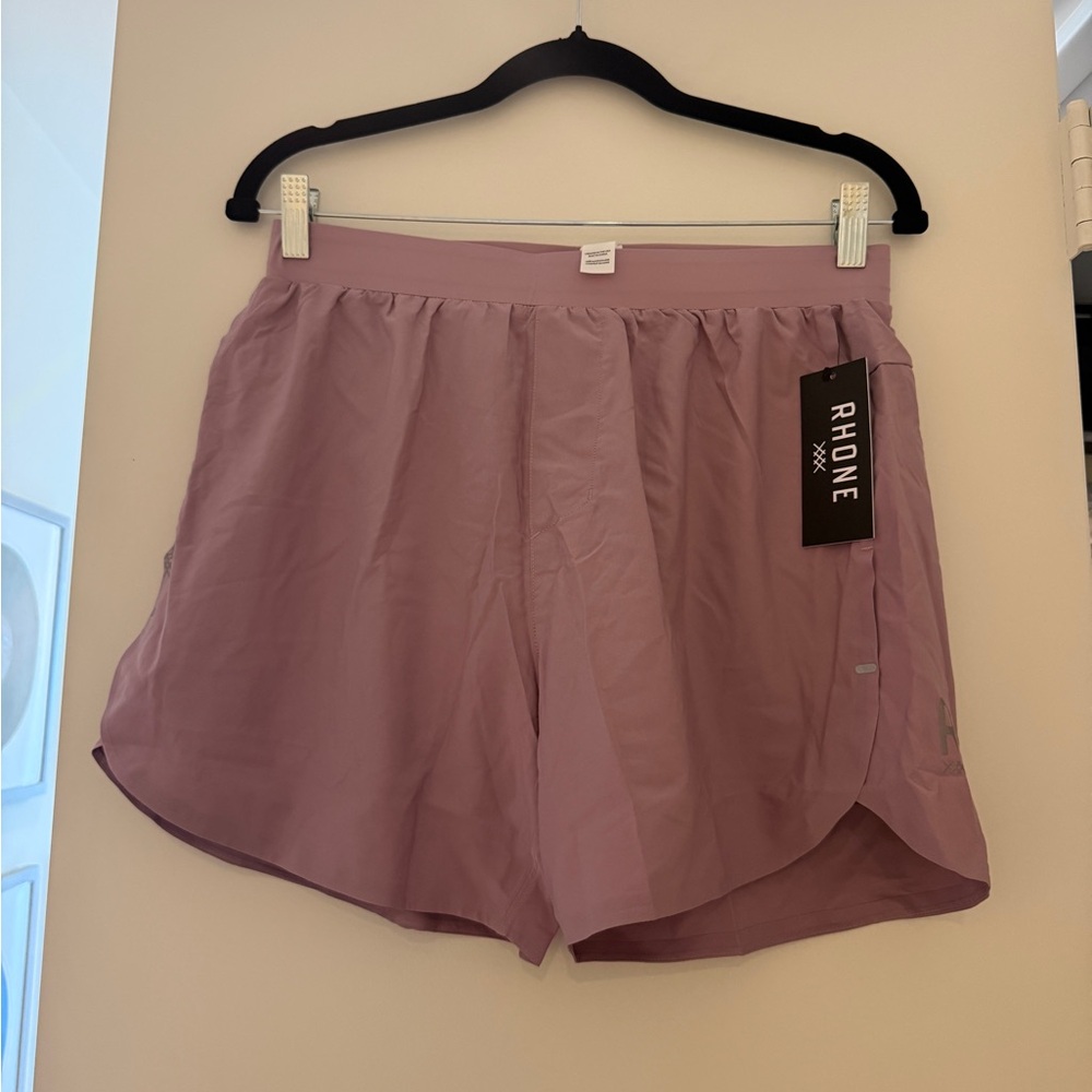 NWT Men’s Rhone 5” Extra Mile Shorts - Lined - Discreet Mauve - Size Medium